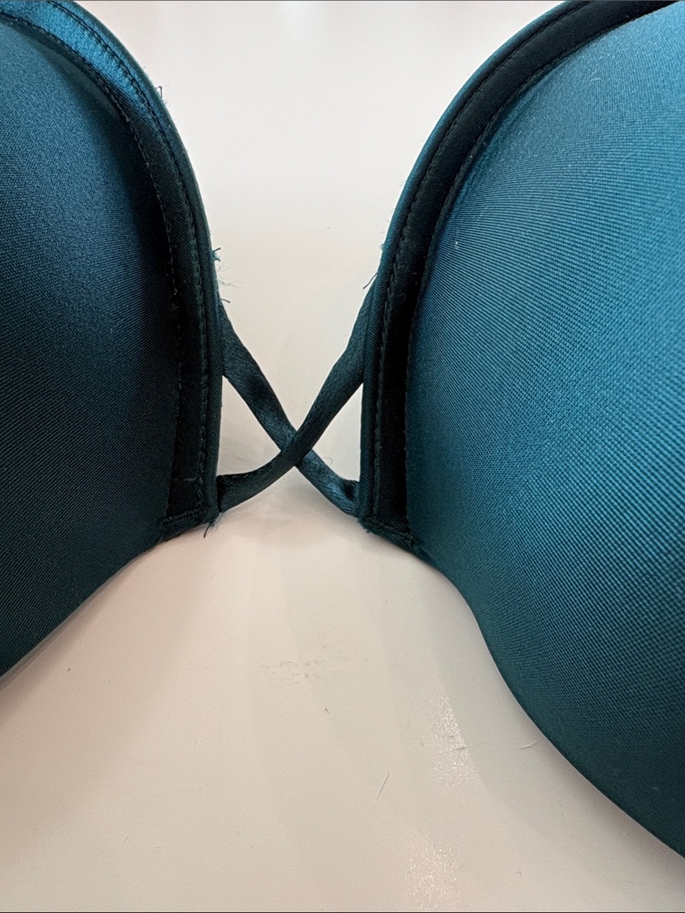 Victoria's Secret Teal Smooth Molded Bombshell Bra 38DD - Picture 5 of 6